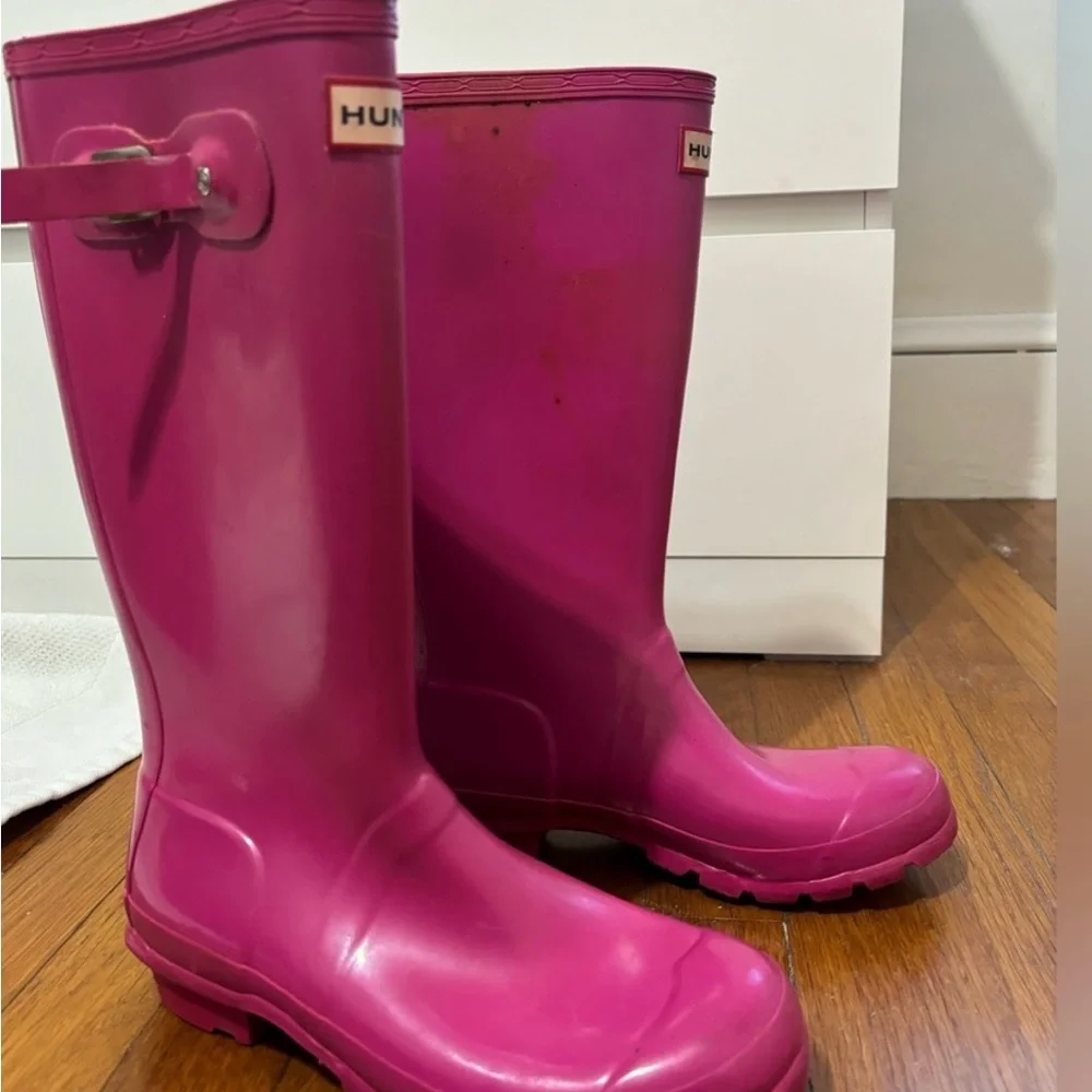 🌧️💗 Hunter Tall Glossy Rain Boots – Hot Pink | Women’s 6 💗🌧️ - Picture 5 of 7